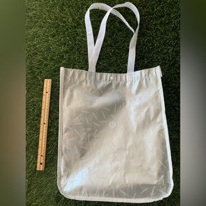 Lululemon Reusable big bag.